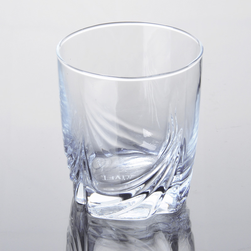Redondo máquina soprado copo de vidro bebendo macio