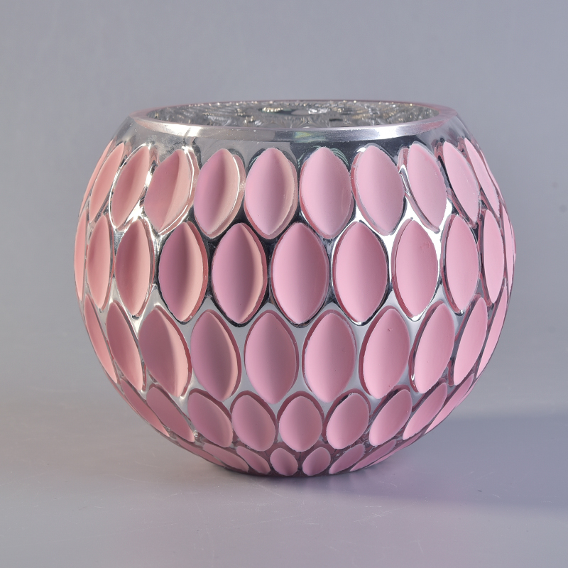 Okrągłe różowe świeczniki ze szkła mozaikowego
