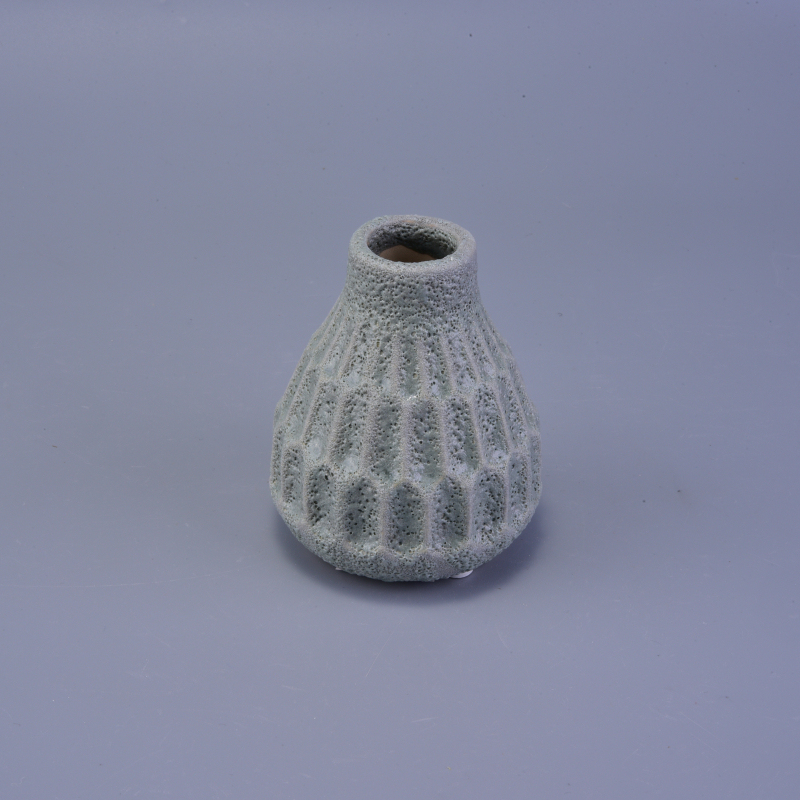 Special small container ceramic jar for candle