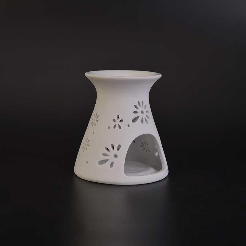 Unique hellow out handmade white ceramic aroma burner for air fresh