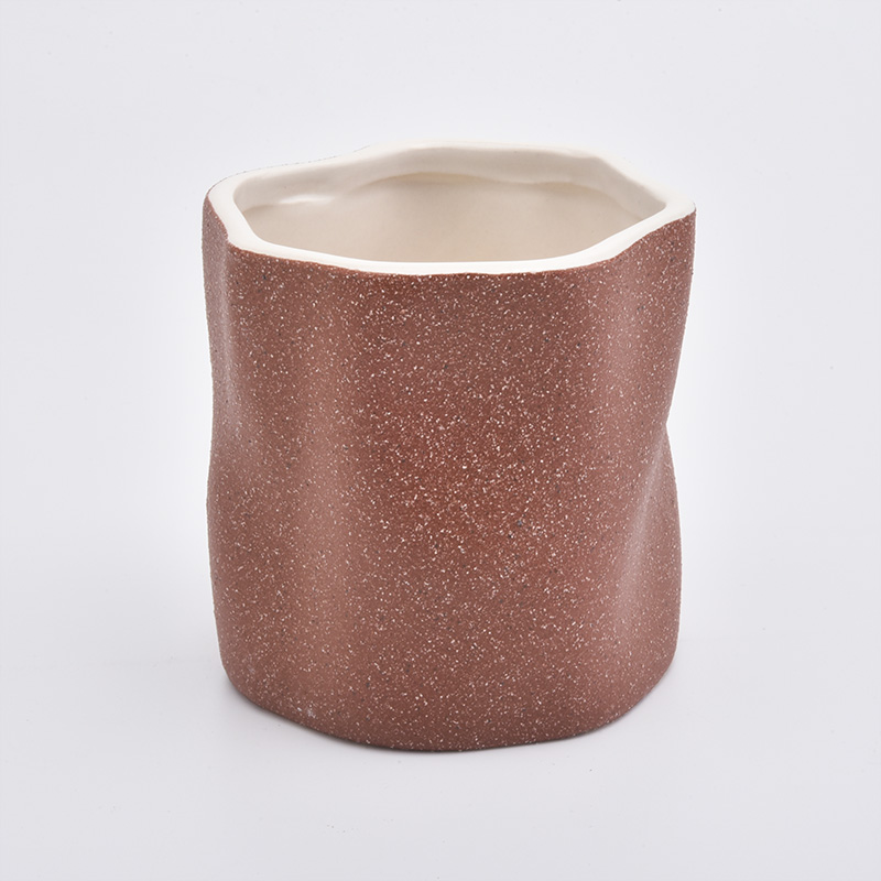 Bougeoir en céramique de forme unique avec finition de surface de ponçage