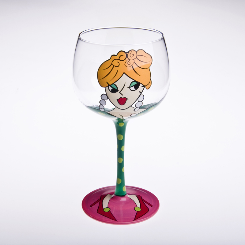 Donna di bellezza dipinta bicchieri da martini