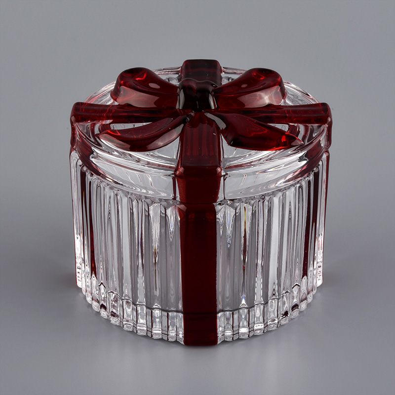 Bowknot zaprojektował luksusowe świeczniki z pokrywkami