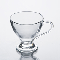 200ミリリットルの透明なガラスのコーヒーカップ