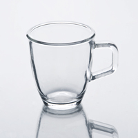 370ミリリットルの透明なガラスのコーヒーカップ