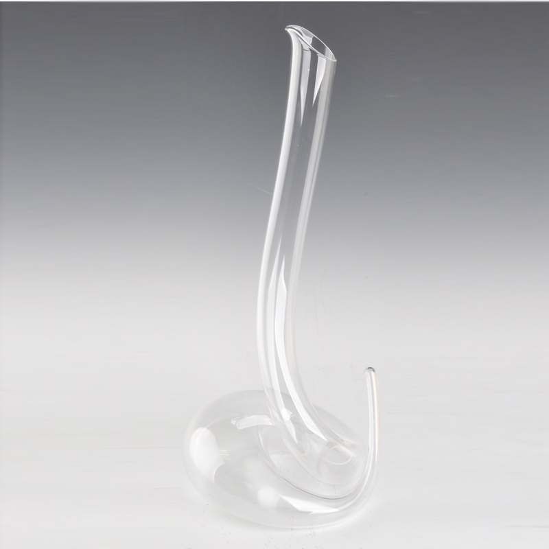 clear glass decanter with 1600ml