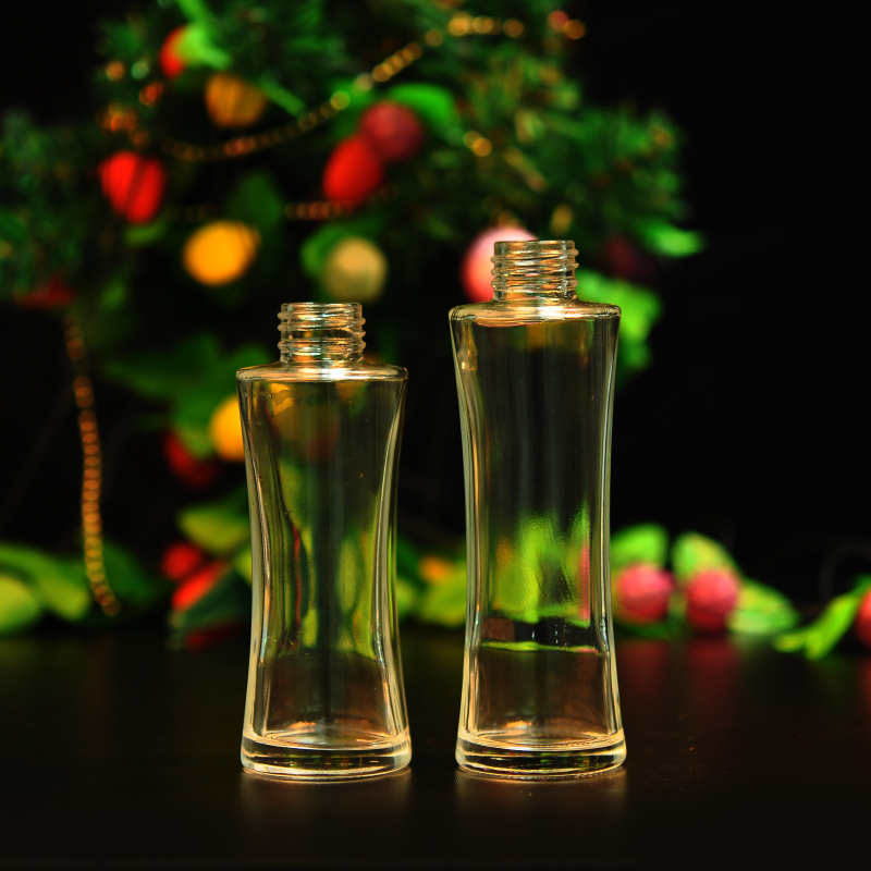 crystal empty glass perfume bottles with sprayer China Manufacturer