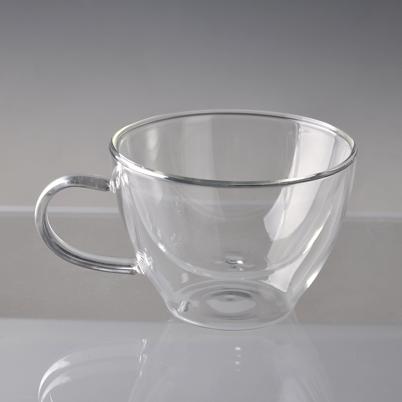 vidrio taza de leche con el acero inoxidable
