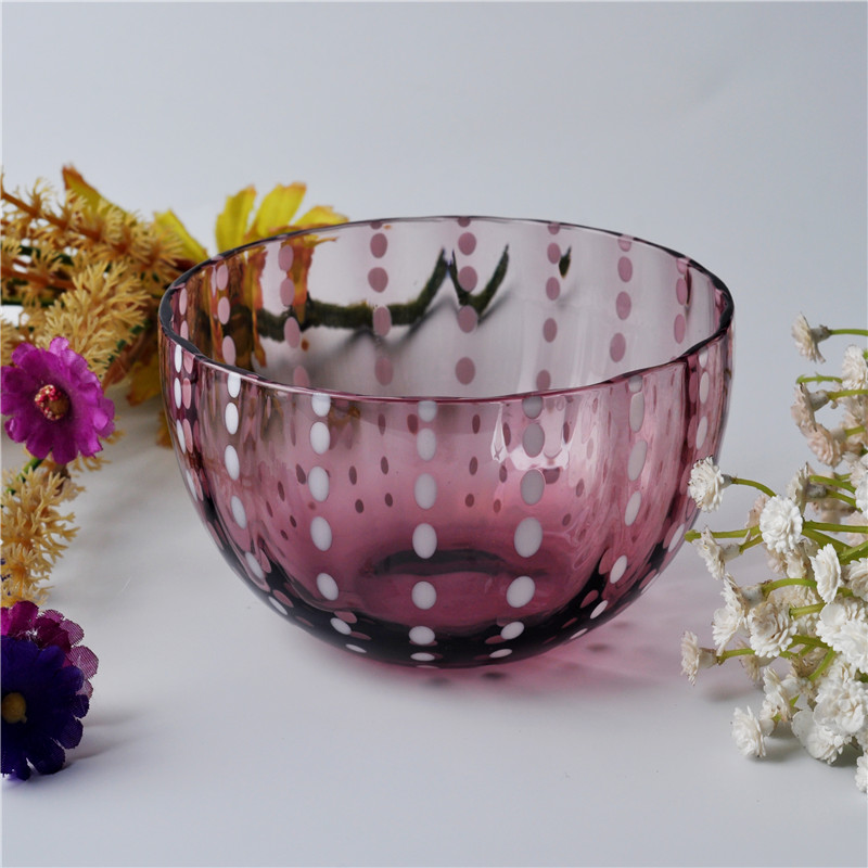 recipiente de vela de cristal hecho a mano con un color diferente