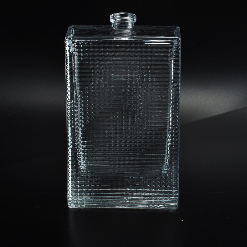 家の装飾の正方形のガラスの香水瓶