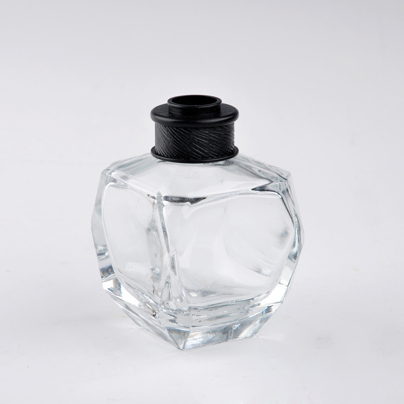 mini-bouteille de parfum en verre avec couvercle