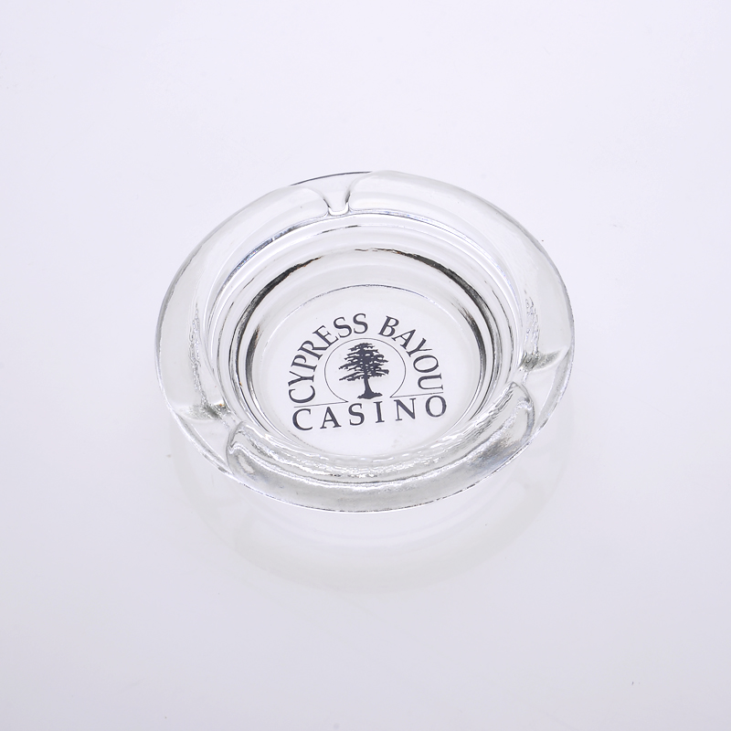 old fashion heat-resistant round crystal glass ashtray