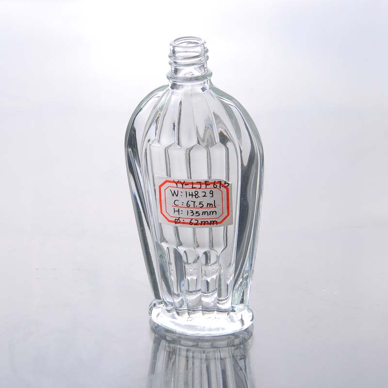 条纹玻璃香水瓶