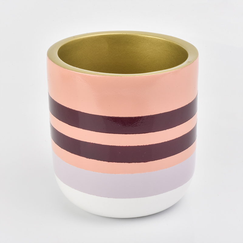 rosa Linie verzierte konkreten Kerzenbehälter mit goldenem Innerem