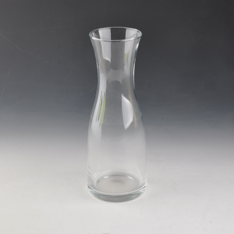 round clear glass decanters
