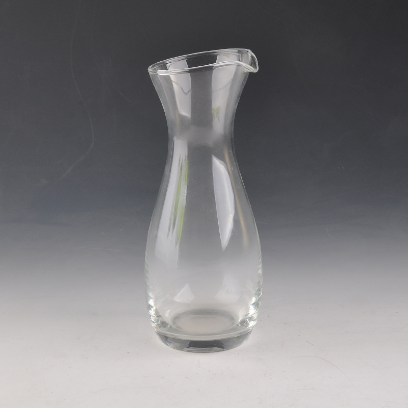 round glass decanter