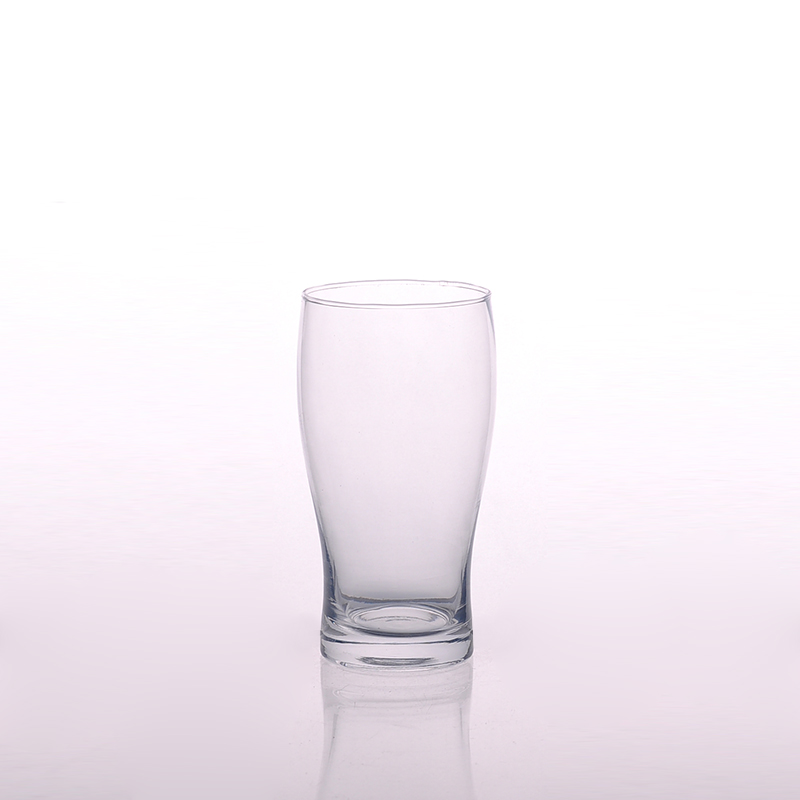 à long boire gobelet en verre