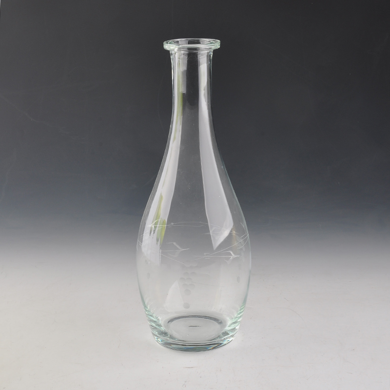 transparent glass decanter