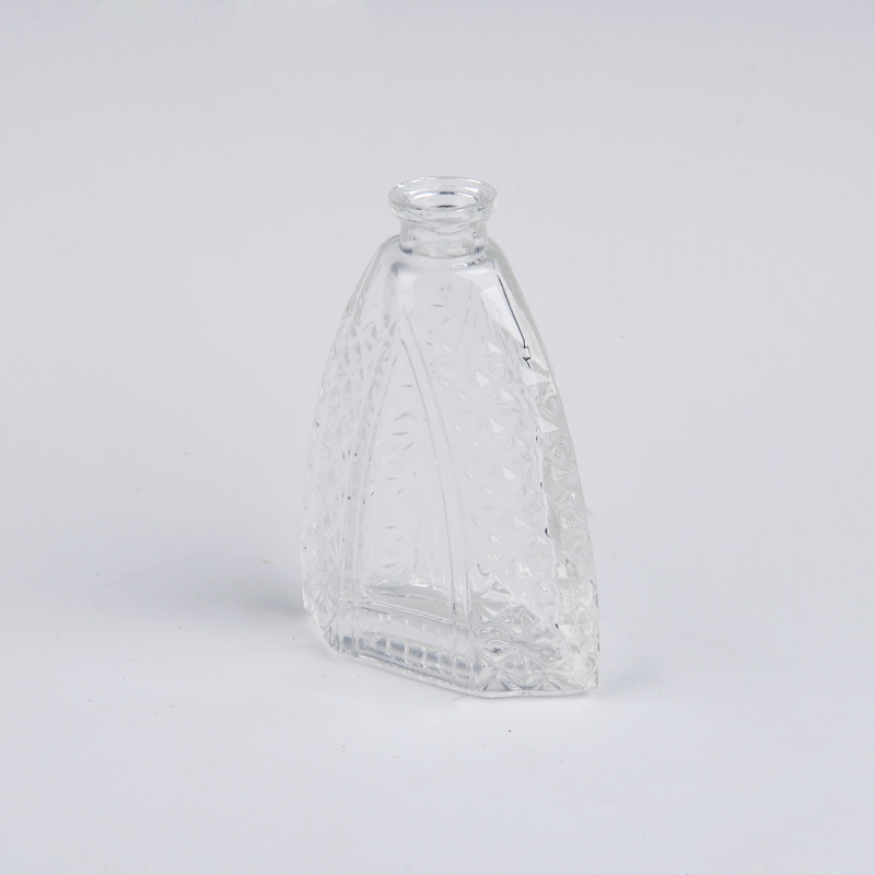 frasco de perfume de vidro triângulo com 40ml