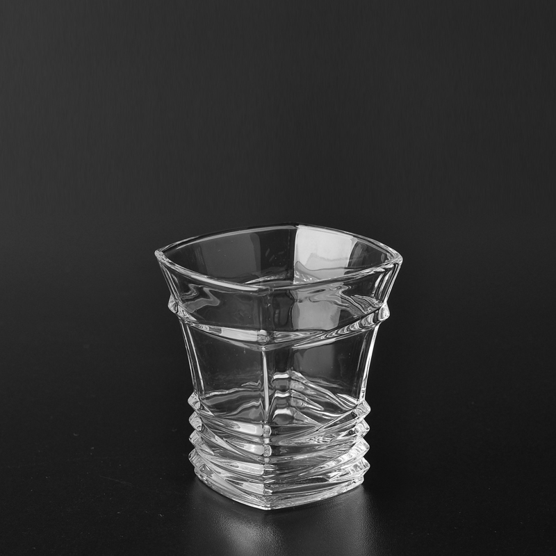 einzigartige Schnapsglas