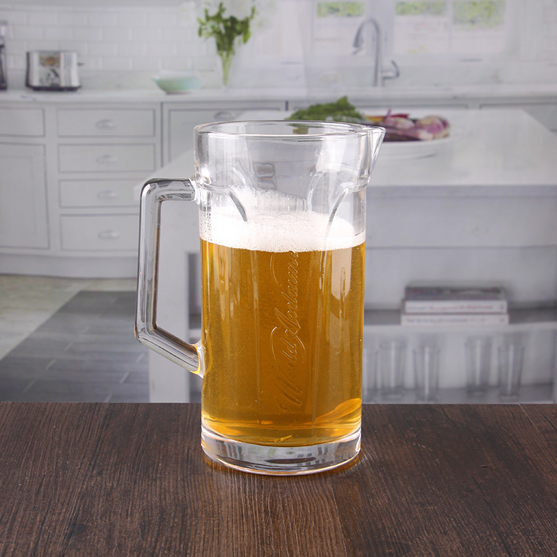 1,3 Liter große Kapazität Bierkrug mit Griff Lieferanten