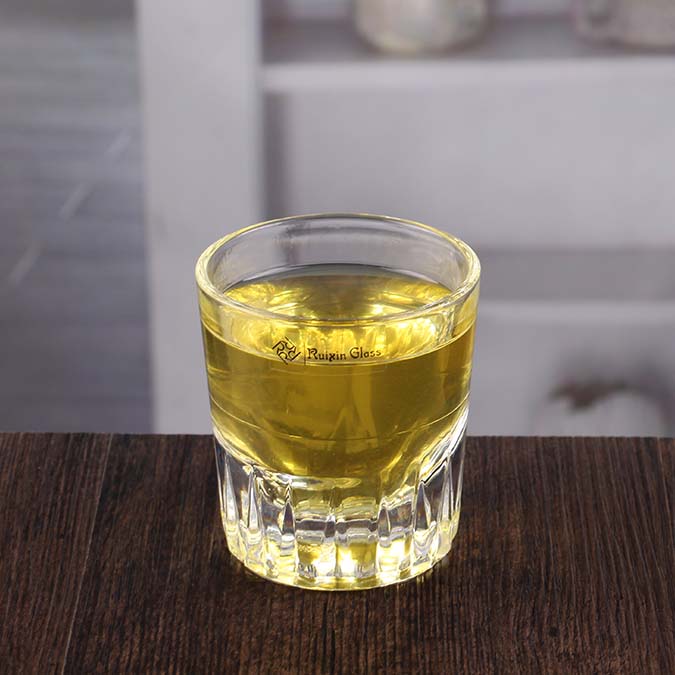 4 oz bulk whiskey tumbler scotch drinking glass