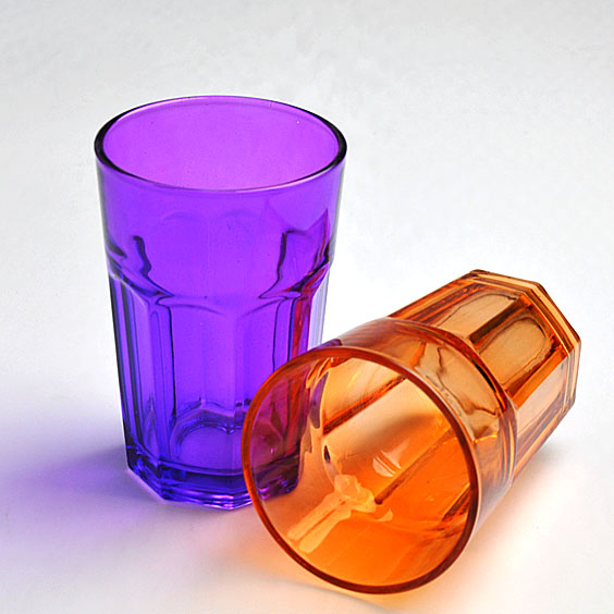 China neues Spritzen Farbe Glas Tasse Becher farbigen trinkende Gläser Lieferanten