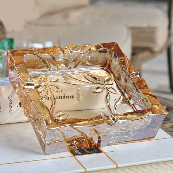 China supplier classic glass ashtray Manufacturer