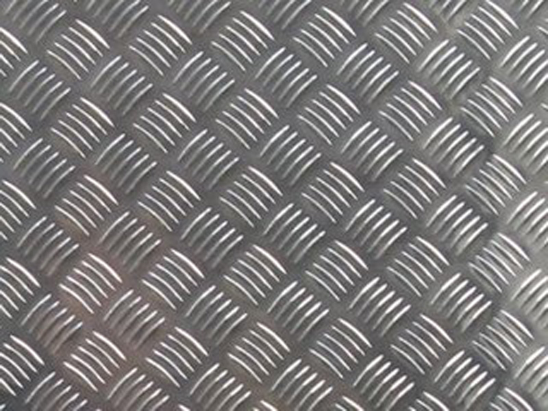 Клетчатый алюминиевый лист