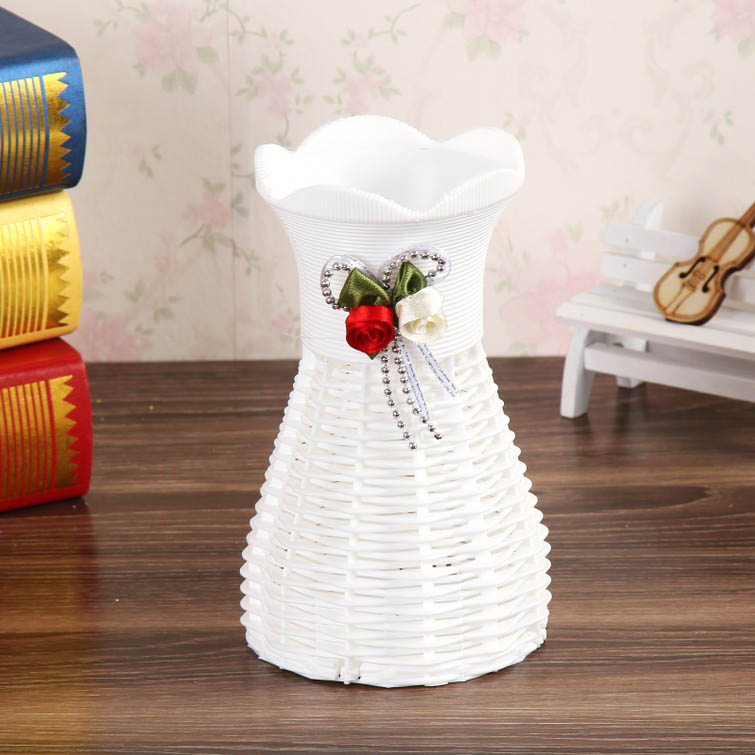 Reusable Plastic Flower Vase Home Decoration Delicate Design