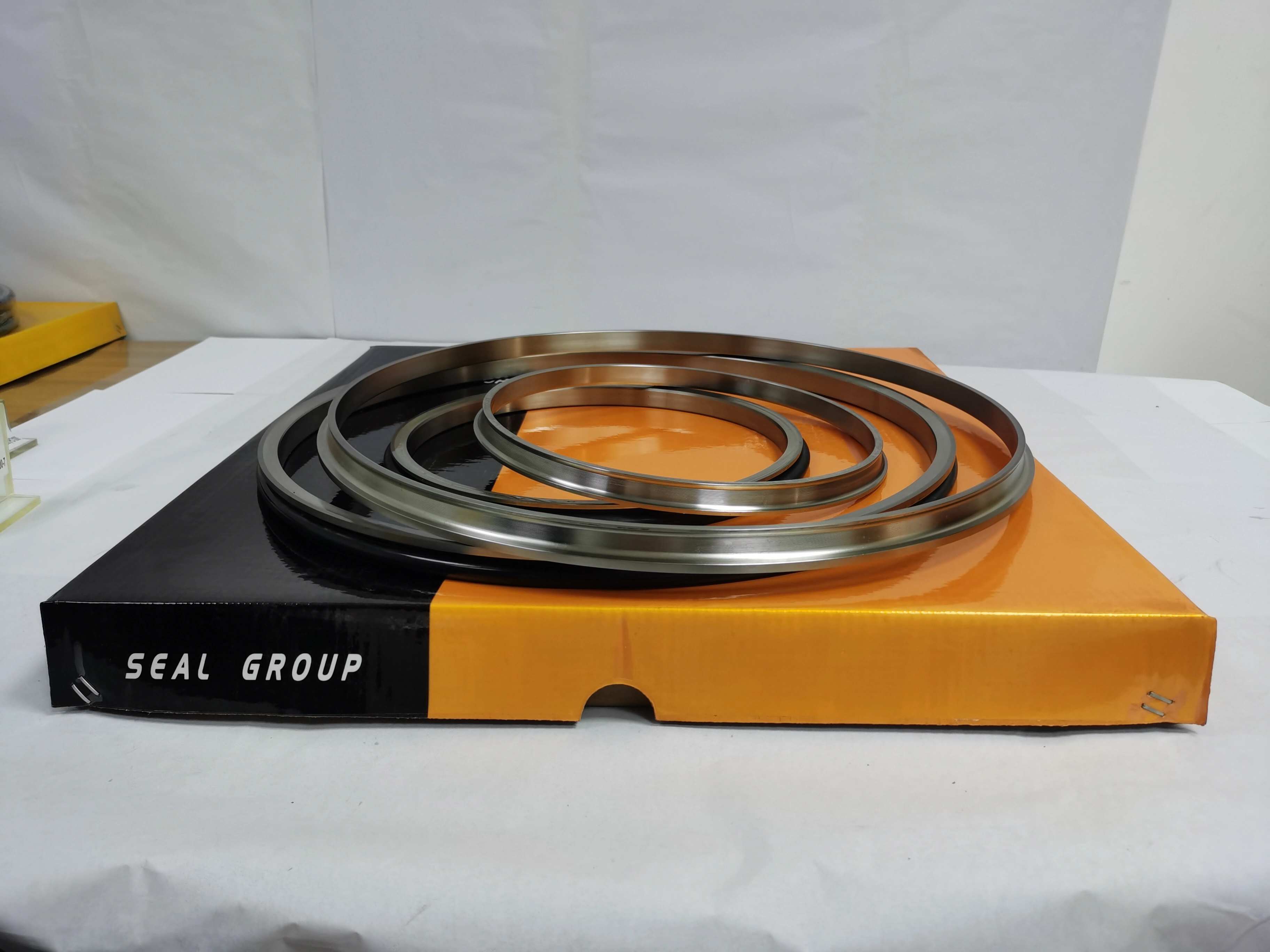 7610243 7610245 New Aftermarket Floating Seal Ring