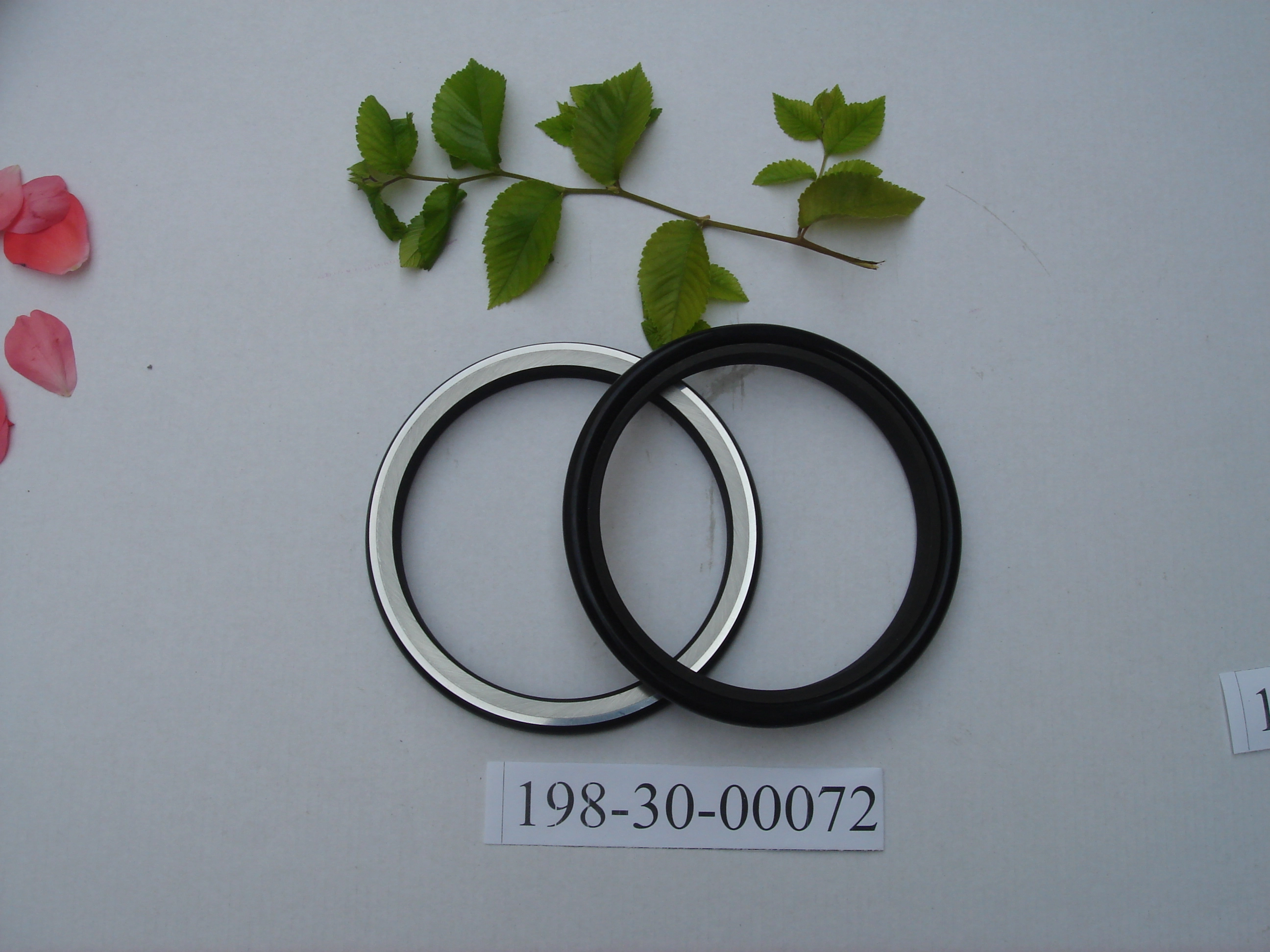 PC300 D475 Komatsu Parts 198-30-00072 Floating Seal Assy Supplier
