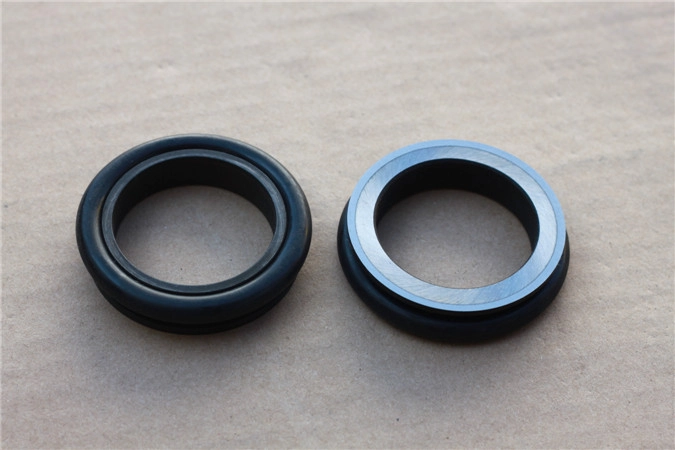 PC45 Komatsu Excavator Final Drive Parts Floating Seal O RingHydraulic Travel Assembly Floating Seal 110-30-00045 Supplier