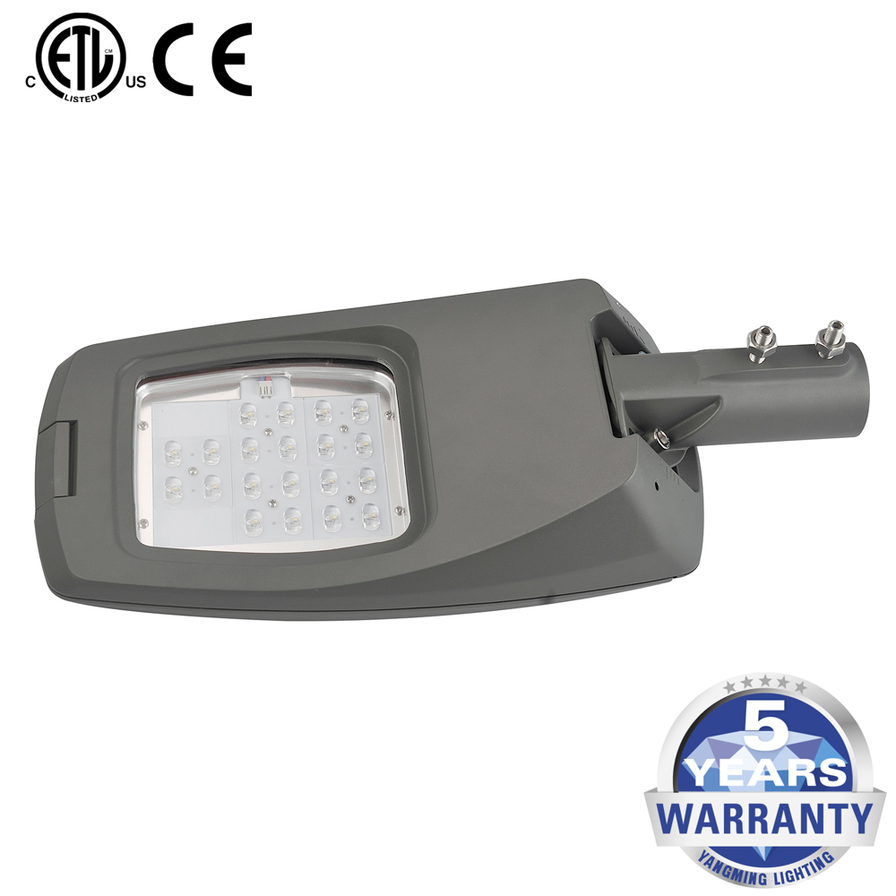 中国制造商100W LED街灯新设计CREE XGP3 LED和飞利浦驱动程序