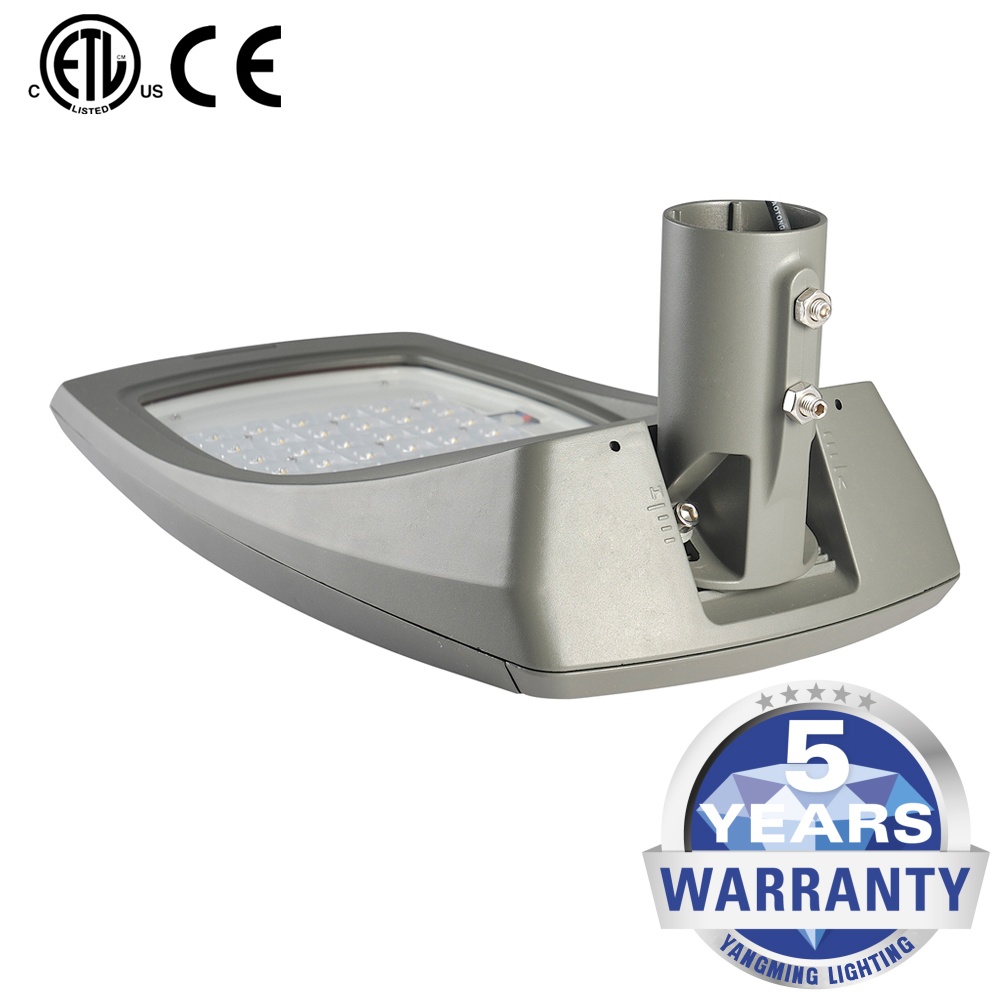 Китай Производитель 100W LED уличный свет Новый дизайн CREE XGP3 LED и Philips