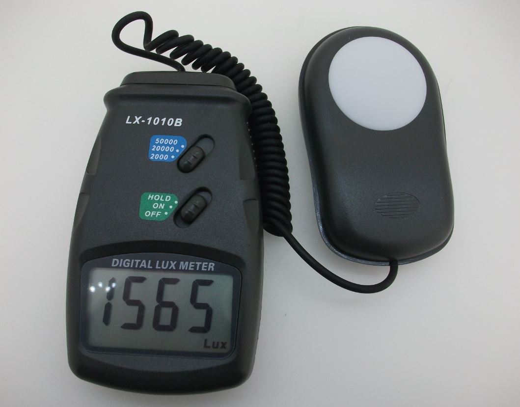 LX1010B Digital Lux Meter Light Meter