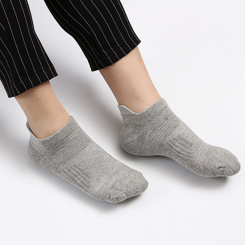 Oem Custom Logo Black 100% Cotton Sports Cute Support Brace Compression Men Ankle Sock
