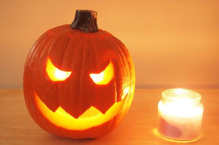 pumpkin carving for halloween decoration,personalized halloween pumpkin