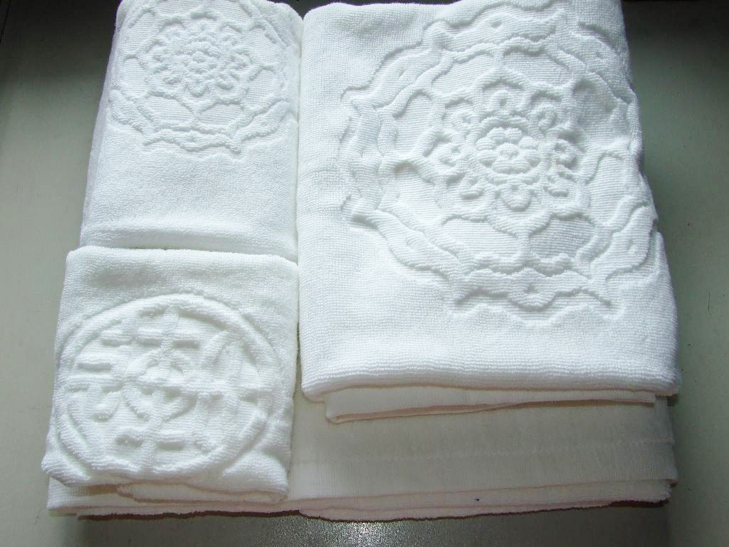 綿100％の柔らかな白いバスタオル、ホテルのジャカードタオル