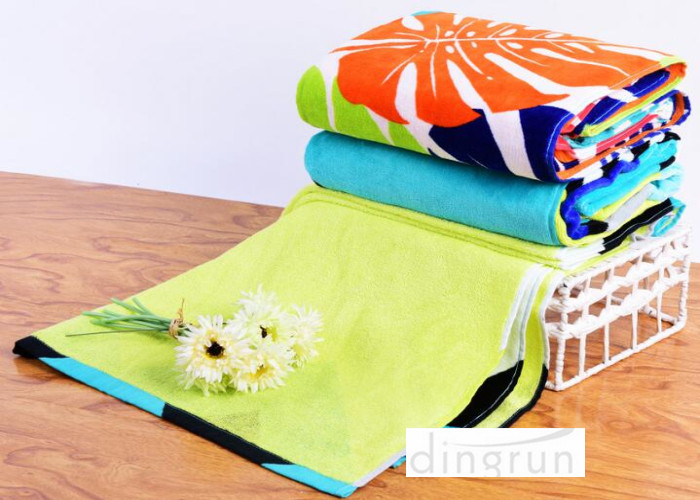 Επιπλέον απορροφητικό, απλό στυλ βελούδο πολυτελές έθιμο τυπωμένα πετσέτες 100 * 180cm