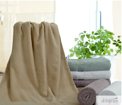 Grote gepersonaliseerde luxe badhanddoek in verkoop