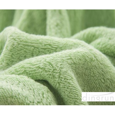 Non-formaldehyde, youth bright color design plush Custom Beach Towel 70 * 140cm