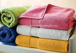 divers van zacht en duurzaam hotel handdoeken