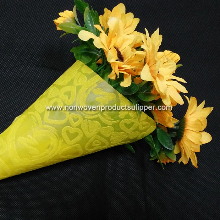 Yellow Heart-shaped Embossing GT-HSTE01 PP Spunbonded Non Woven Gift Packaging Materials On Sales