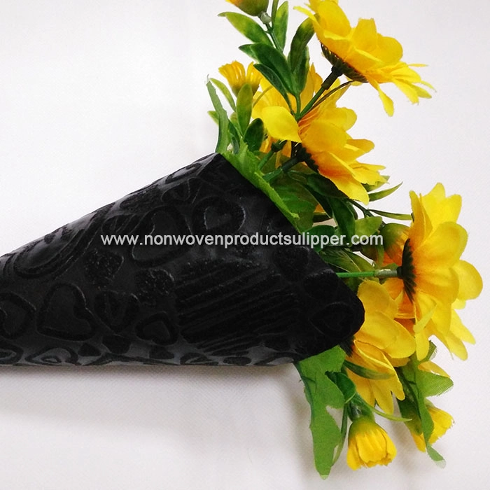 Black Color Heart-shaped Embossing GT-HSBLACK PP Spunbonded Non Woven For Decoration Paper