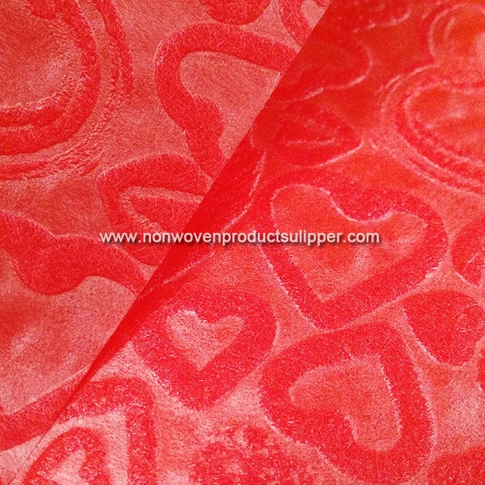 Red Color Heart-shaped Embossing GT-HSRE01 Polypropylene Spunbonded Non Woven Rose Flower Packaging Rolls