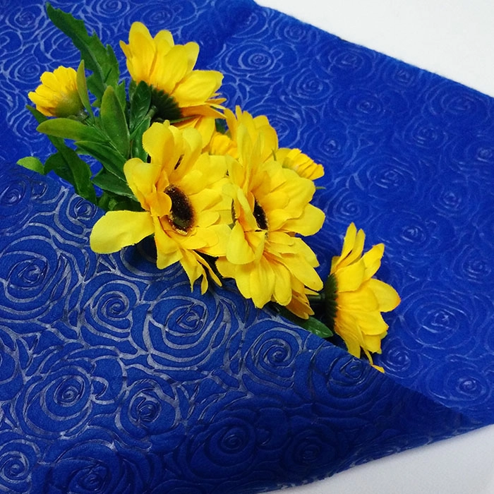 Cina Maniche del fiore non tessuto all'ingrosso, tessuto di lino non tessuto di carta di imballaggio del fiore del regalo, Cina Floral Wrap Company produttore