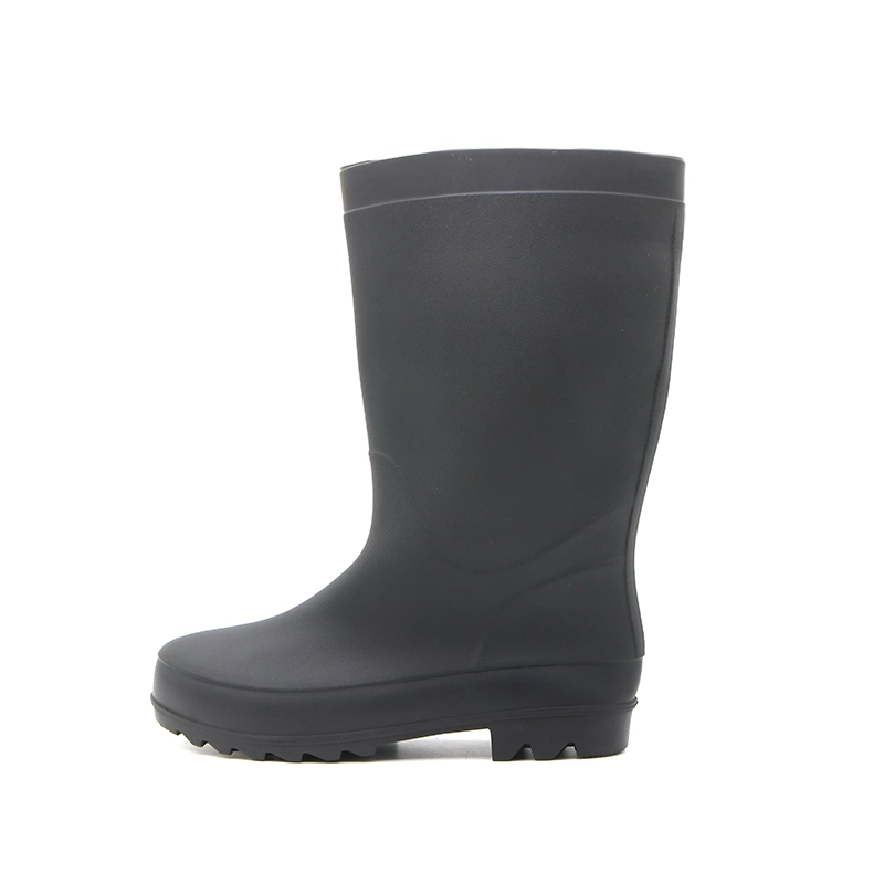 China 104 Anti slip oil acid alkali resistant waterproof lightweight non safety pvc rain boots manufacturer