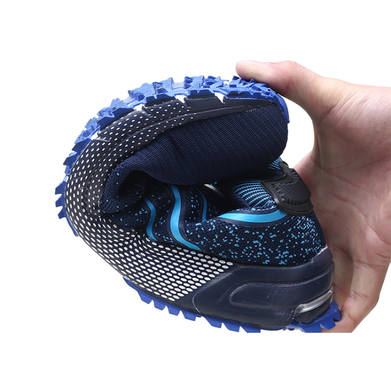 China 727 Oil resistant anti slip fashionable safety shoes soft sneakers steel toe cap manufacturer