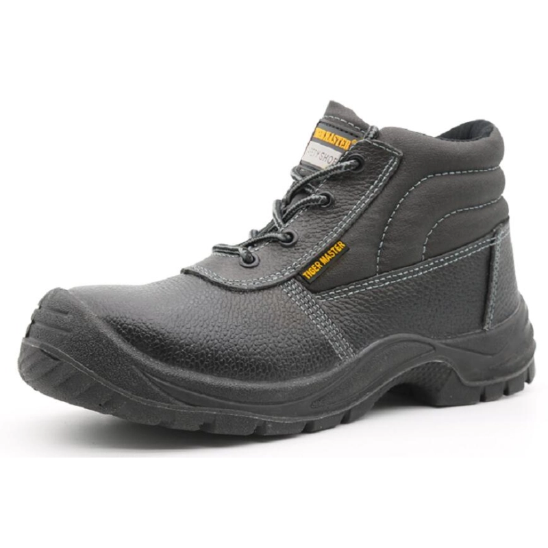 China TM032 Black leather anti slip PU out sole puncutre proof industrial safety shoes steel toe manufacturer